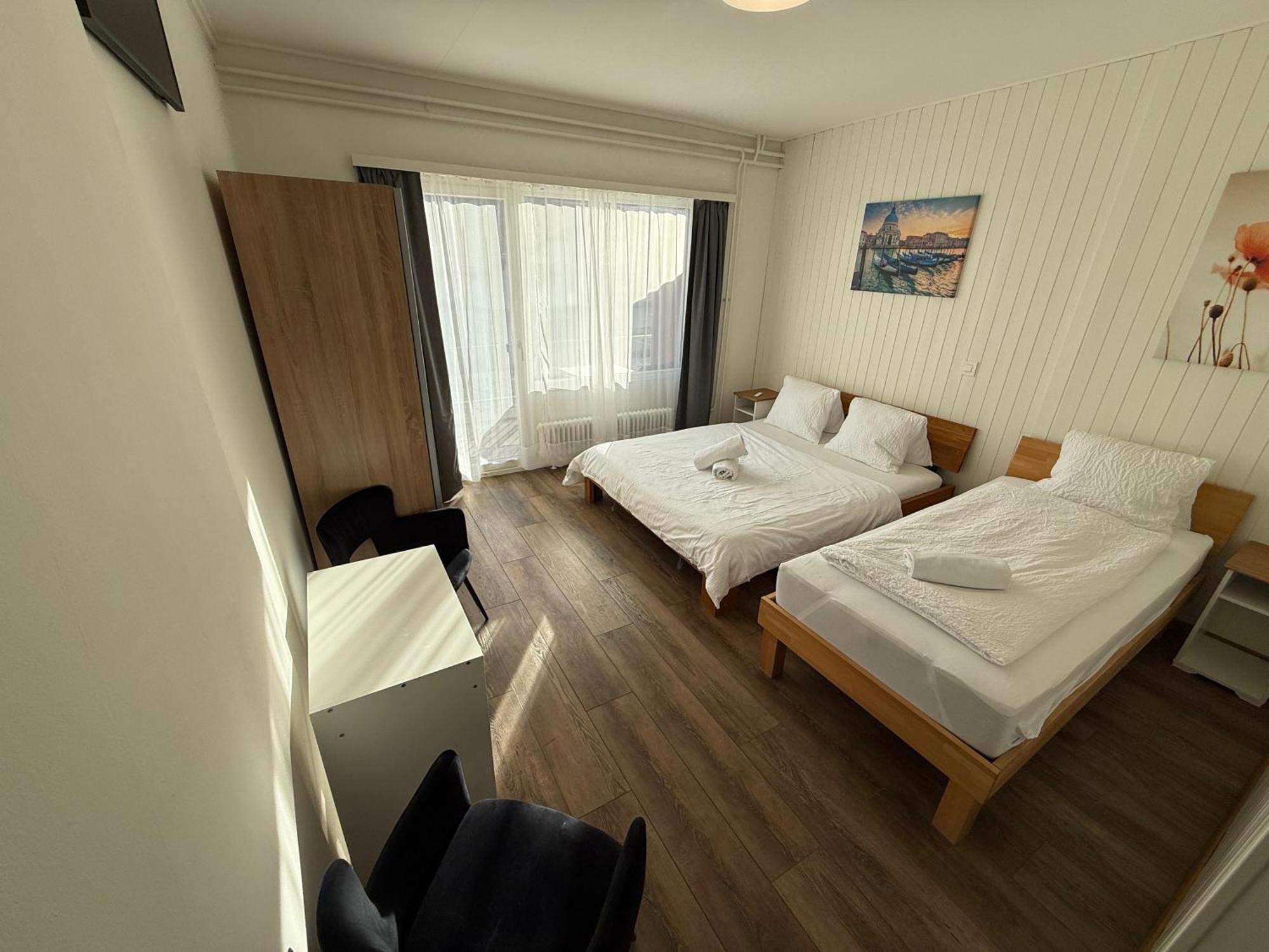 Hotel Christina ヴィルダースヴィル エクステリア 写真